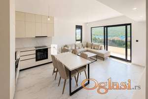 Moderan dvosoban stan u Kumboru, Herceg Novi – 500 m od mora